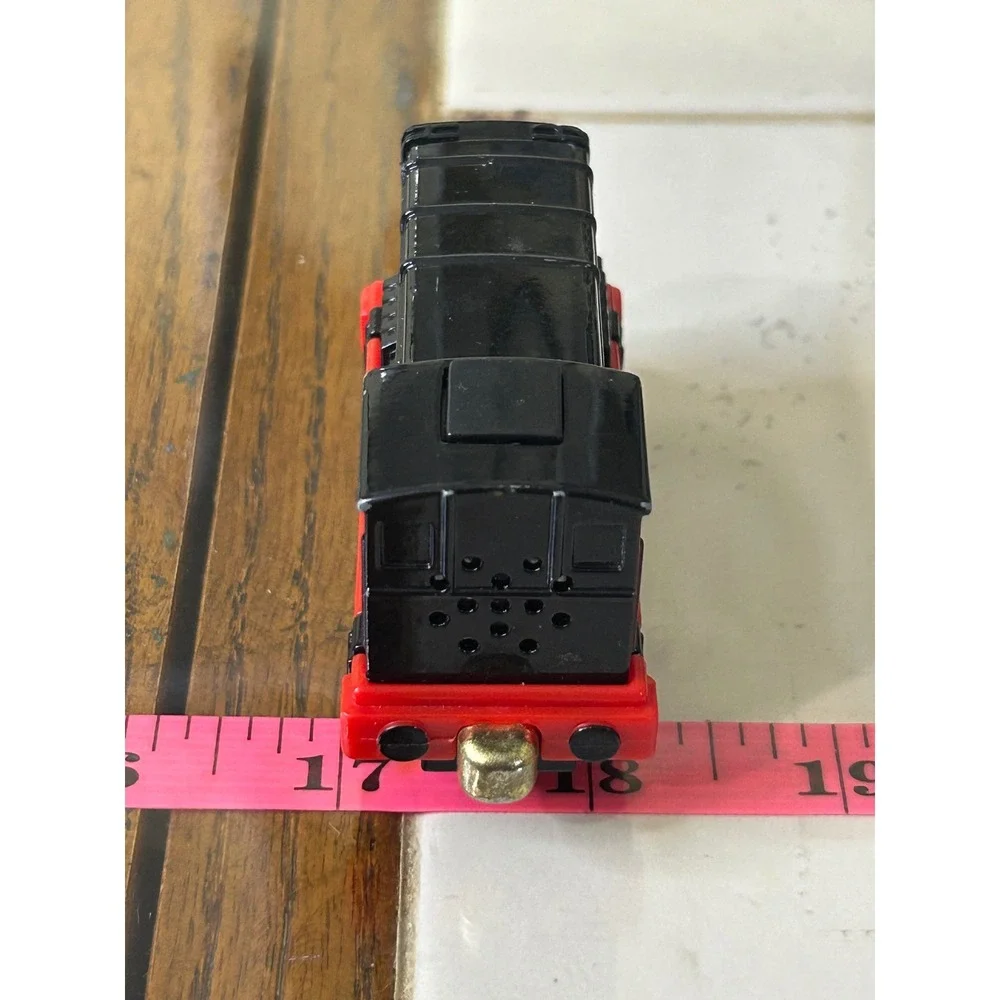 Thomas & Friends Take Along Diesel Die-Cast Magnetic Train Engine Black Red